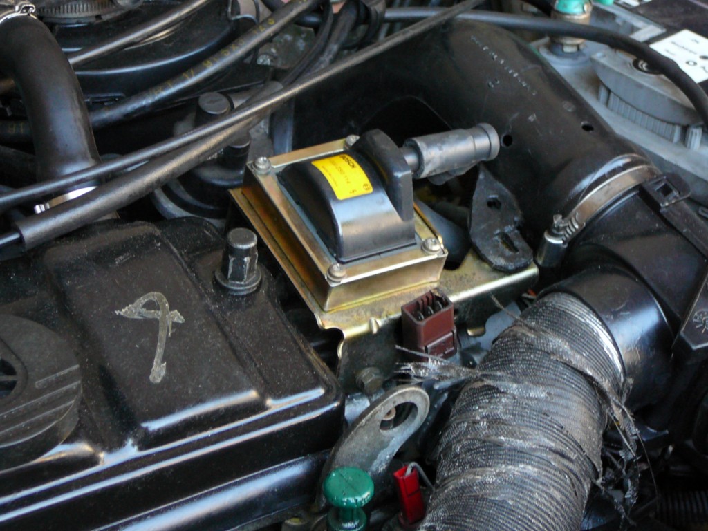remplacement filtre essence sur 205 GTI  Peugeot  Mécanique / Électronique