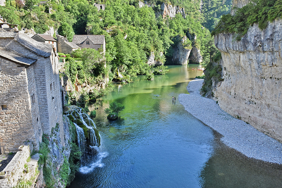 Image hébergée par servimg.com