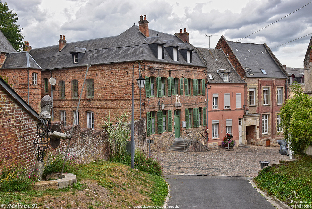Image hébergée par servimg.com