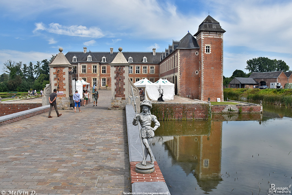 Du Nord au Sud Melvin photographies » Archives du Blog » Château de VendegiesauBois Nord